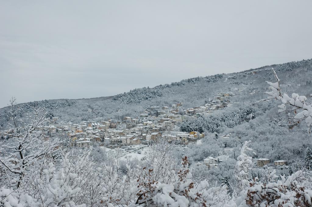 Lettomanoppello Residence La Casa Di Vittorio المظهر الخارجي الصورة